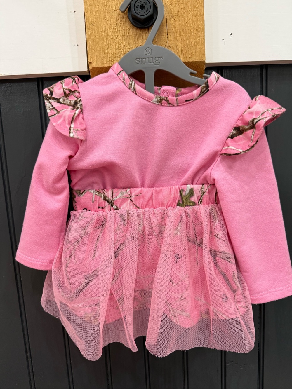 Bass Pro Shops Pink Camo Ruffle Long-Sleeve Top